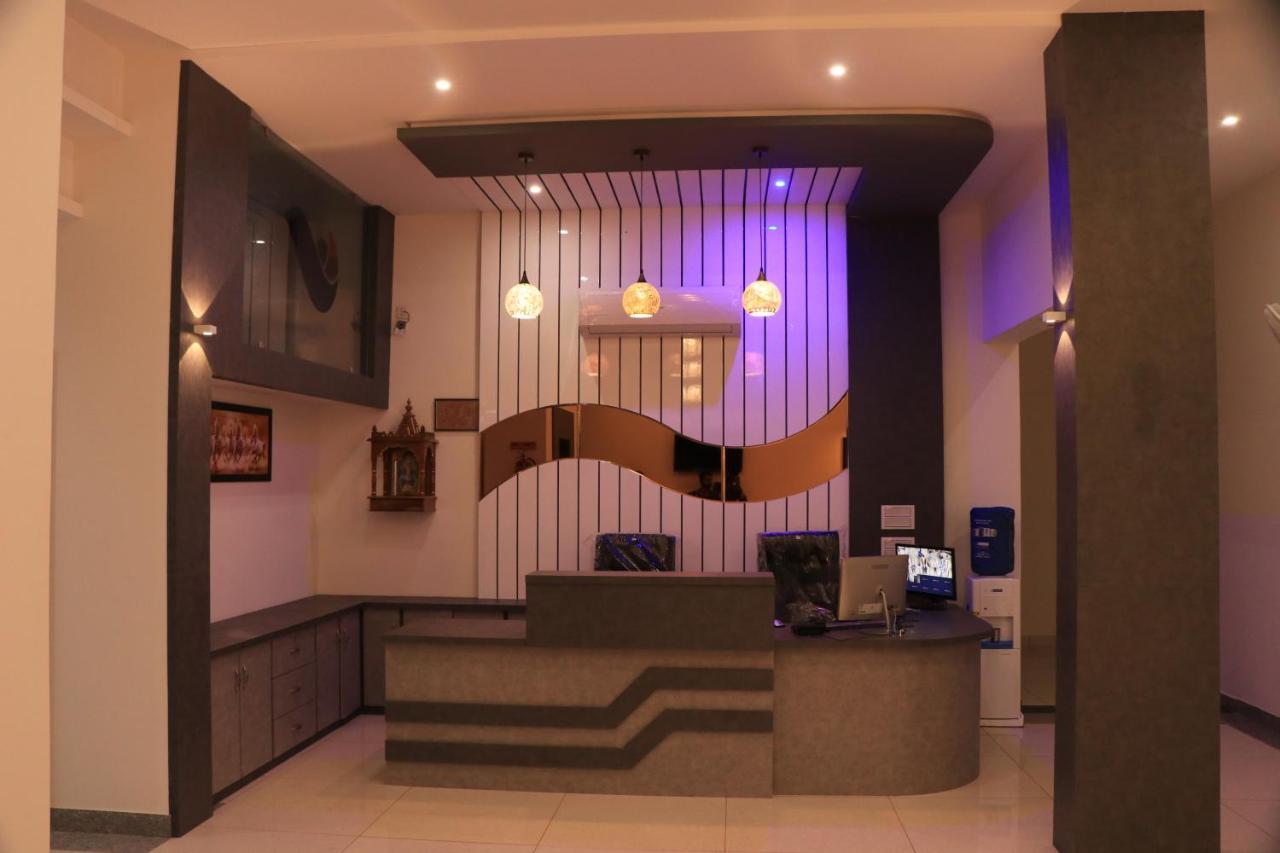 Hotel Viraj Residency Bhuj Extérieur photo