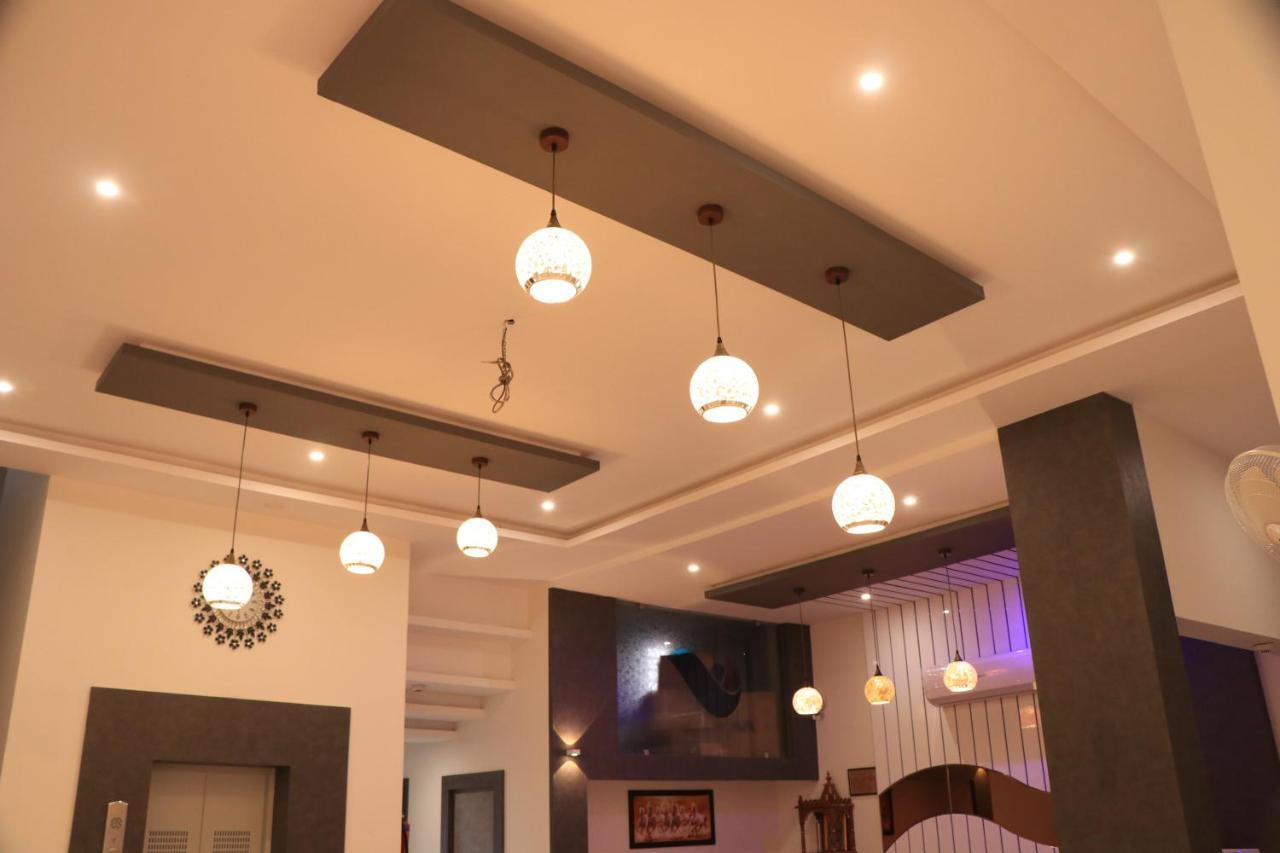 Hotel Viraj Residency Bhuj Extérieur photo