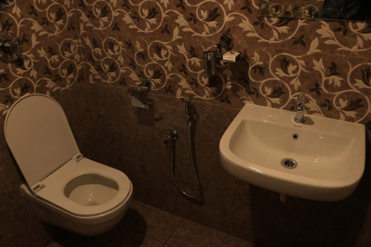 Hotel Viraj Residency Bhuj Extérieur photo